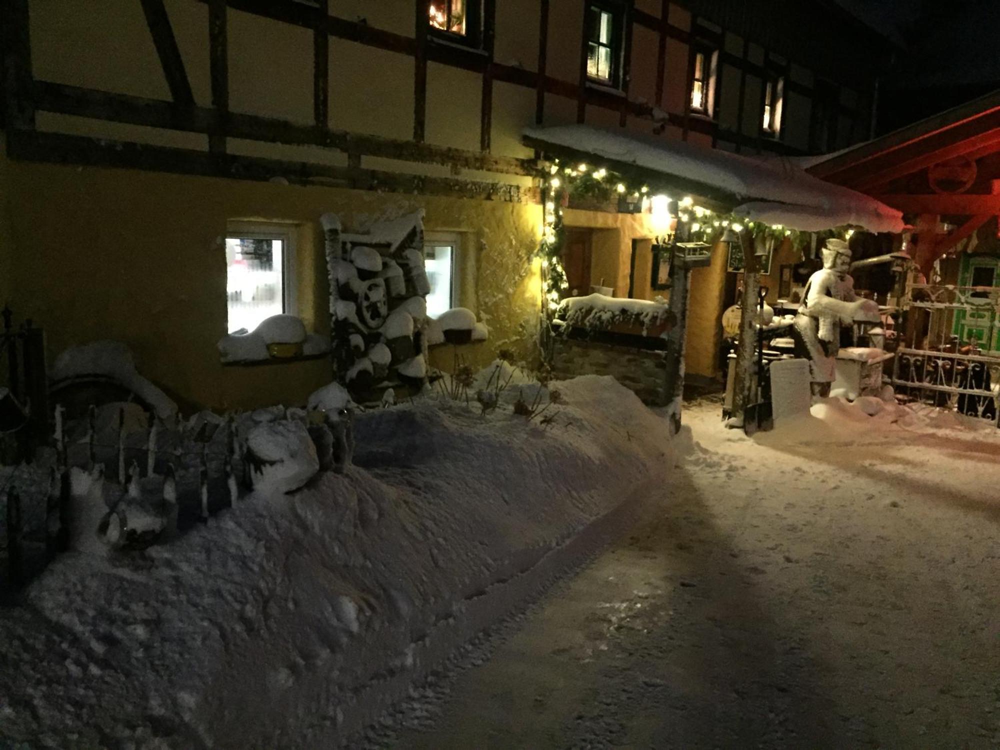 Hotel Olbernhau Mit Sauna - Kleines Landhotel Zur Ofenschenke Exterior foto